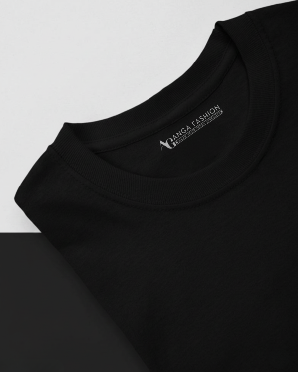 Black T-shirt Quality Detailed Yoga T-Shirt | Minimal Mindful Cotton Tee - Black